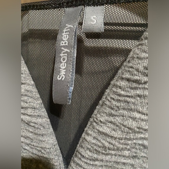 Sweaty Betty Gray Dress - Picture 3 of 9